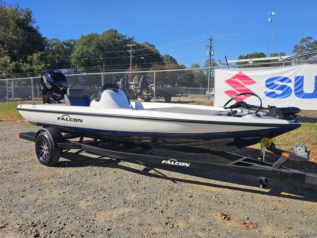 Boat sales, parts and service at D'Arbonne Marine in Farmerville, LA.